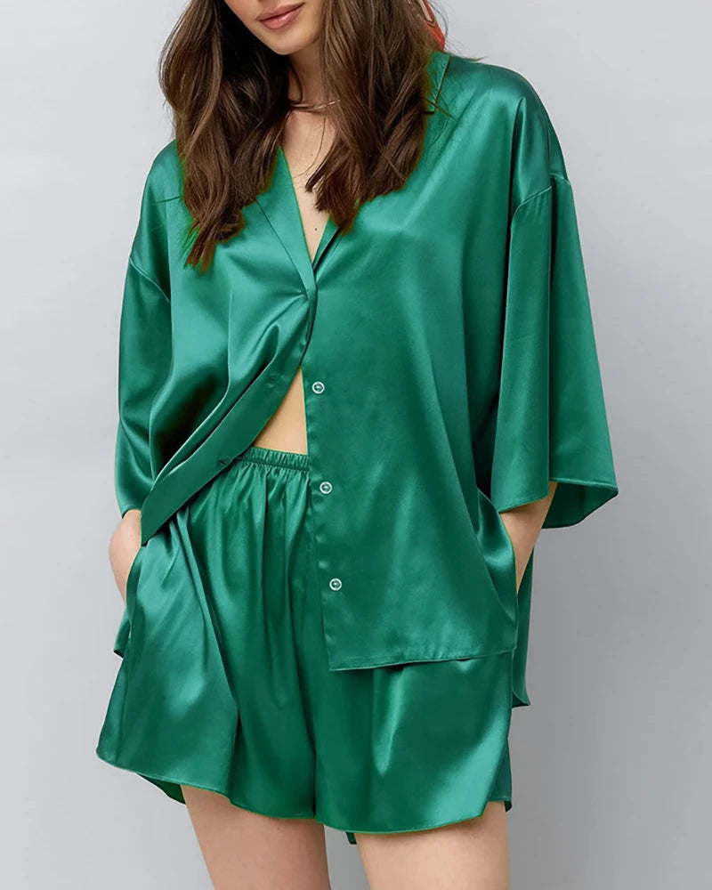 Klassisches Plus-Size-Seiden-Pyjama-Set